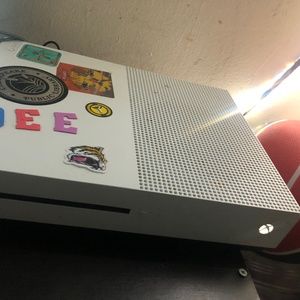 xbox one decently new